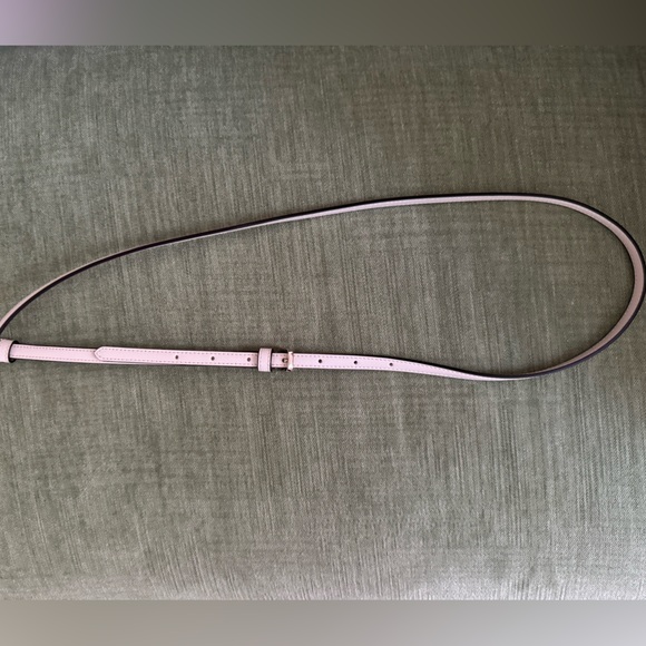 Kate Spade Wicker and White Handbag with Pineapple Accent - Picture 4 of 4